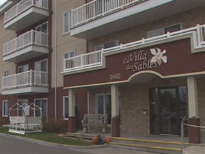 Les résidents de la Villa des Sables se mobilisent | ICI.Radio-Canada.ca | 2 juillet 2014