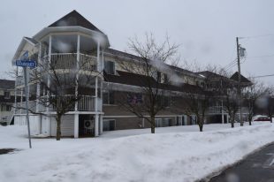 [Communiqué]Des aînés en otage en hébergement privé à la résidence du 600, rue Bousquet,  à Drummondville.