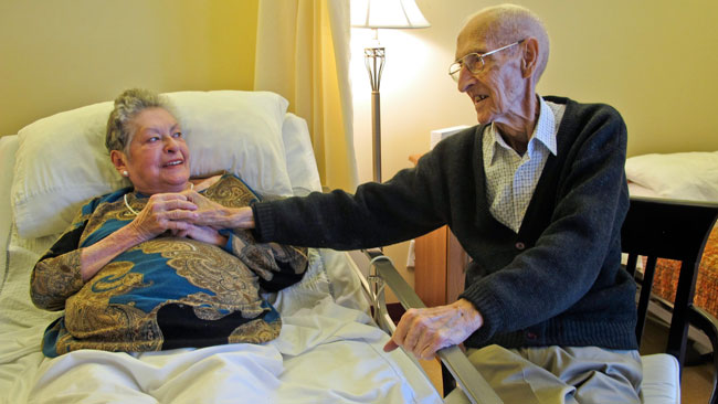 [Communiqué] Maintien des couples en CHSLD : Une mesure d’exception qui devrait être la norme | 25 novembre 2014