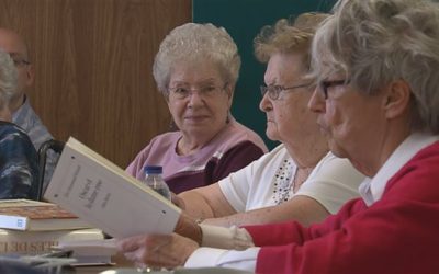 Charlevoix Liratoutâge : briser l’isolement des aînés par la lecture