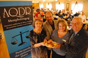 Un déjeuner pour souligner la Journée des aînés – Communauté – Le Reflet du Lac