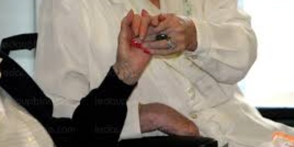 Les personnes âgées déjà victimes des compressions en santé ? | 94,9 Rouge fm | 21 juillet 2015